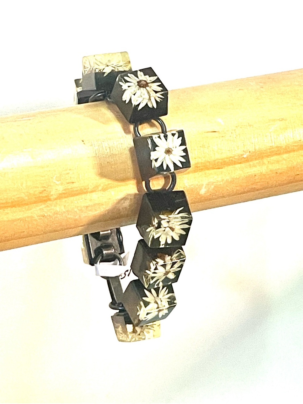 Vintage Acrylic Floral Bracelet